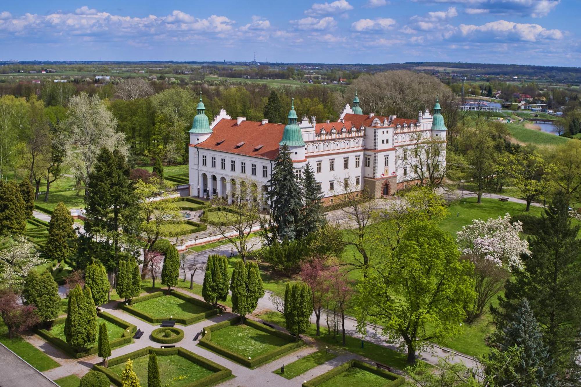 Zamek W Baranowie Sandomierskim Baranow Sandomierski Exterior photo